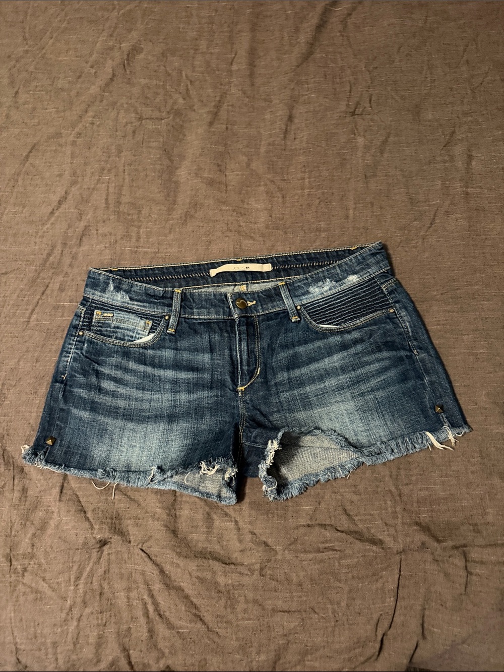 Joe’s Jeans Women’s Distressed Denim Shorts size 28